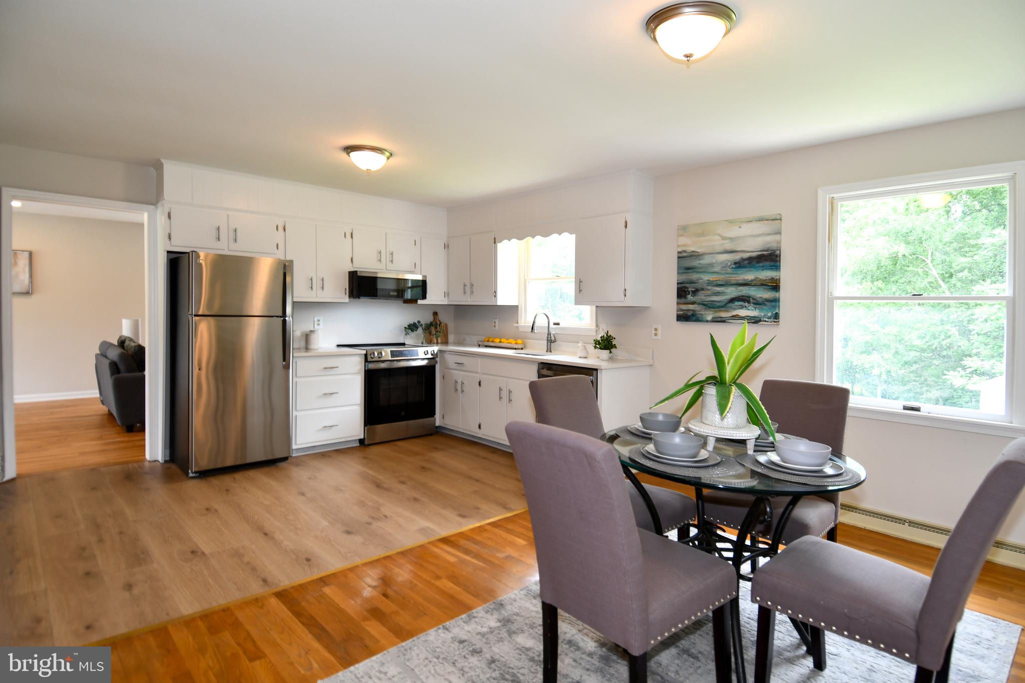 24909 Woodfield School Road Gaithersburg, MD 20882 - Photo 5 of 25 Kitchen