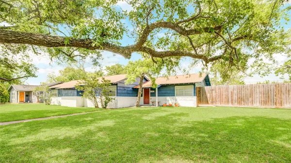 $259,000 | 1414 West 9th Street, Freeport, TX 77541