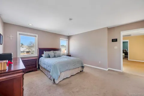 $799,999 | 436 8th Street, Bohemia, NY 11716