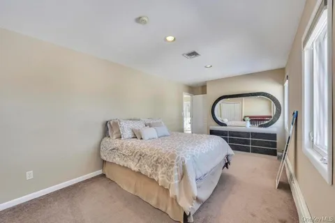 $799,999 | 436 8th Street, Bohemia, NY 11716