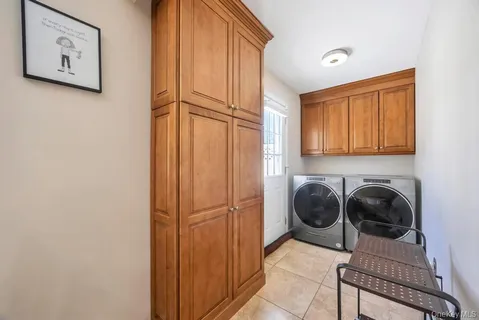 $799,999 | 436 8th Street, Bohemia, NY 11716