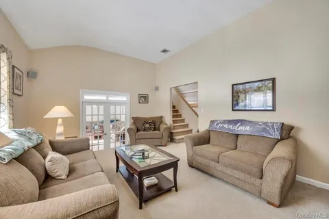 $799,999 | 436 8th Street, Bohemia, NY 11716