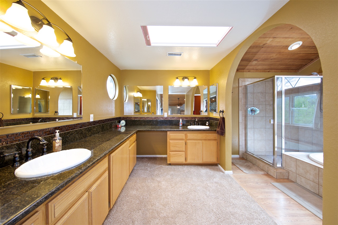 16742 Wikiup Road Ramona, CA 92065 - Photo 16 of 25 Master Bathroom