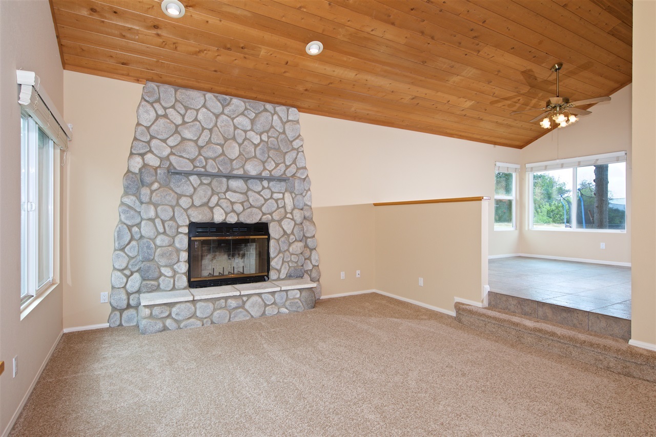 16742 Wikiup Road Ramona, CA 92065 - Photo 6 of 25 Formal Living