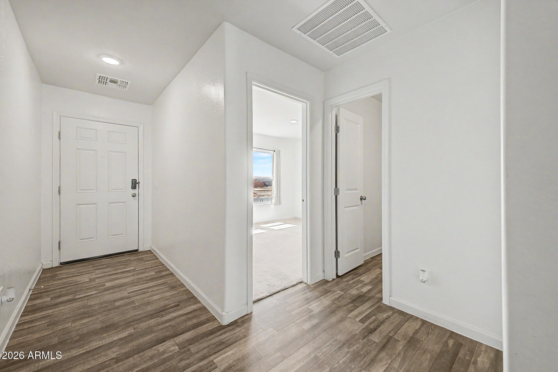 16015 South Naviska Road Arizona City, AZ 85123 - Photo 4 of 31