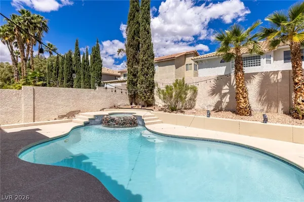 $695,000 | 9312 Angelfish Drive, Las Vegas, NV 89117