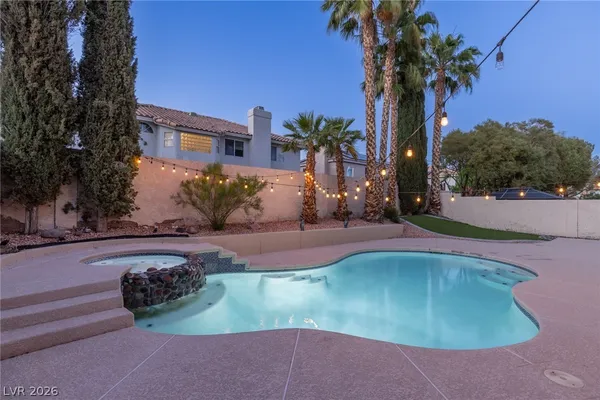 $695,000 | 9312 Angelfish Drive, Las Vegas, NV 89117