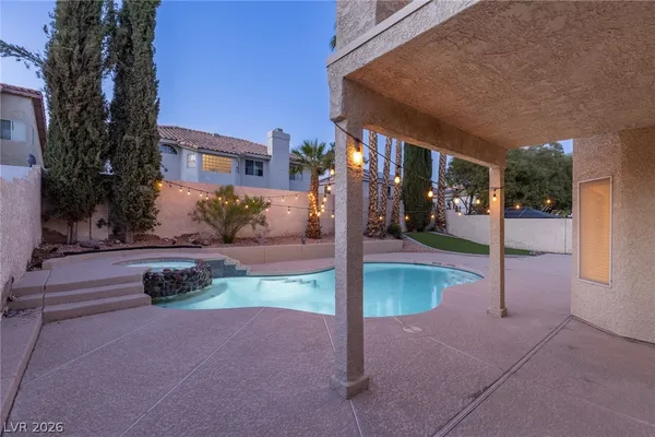 $695,000 | 9312 Angelfish Drive, Las Vegas, NV 89117