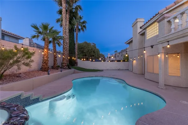 $695,000 | 9312 Angelfish Drive, Las Vegas, NV 89117