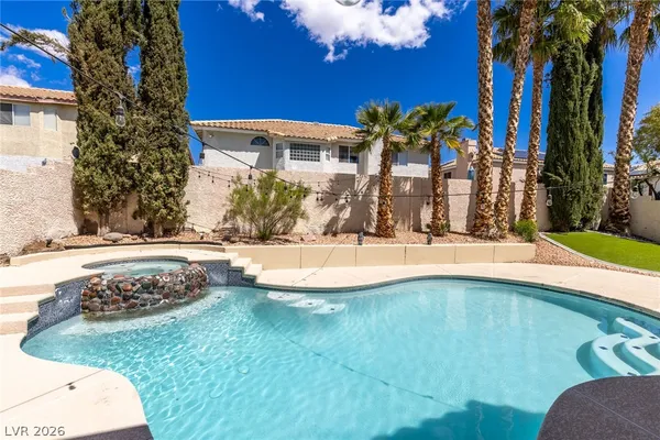 $695,000 | 9312 Angelfish Drive, Las Vegas, NV 89117