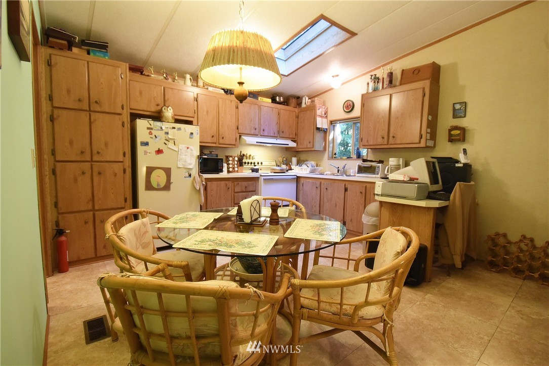 15031 Welcome Road Glacier, WA 98244 - Photo 6 of 21 Gallery Image 6