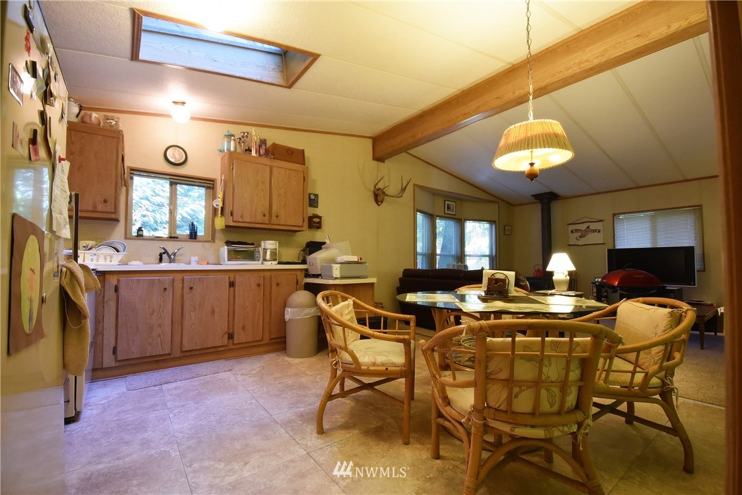 15031 Welcome Road Glacier, WA 98244 - Photo 7 of 21 Gallery Image 7