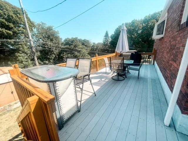 216 Castle Road Pittsburgh, PA 15234 - Photo 21 of 25 Gallery Image 21