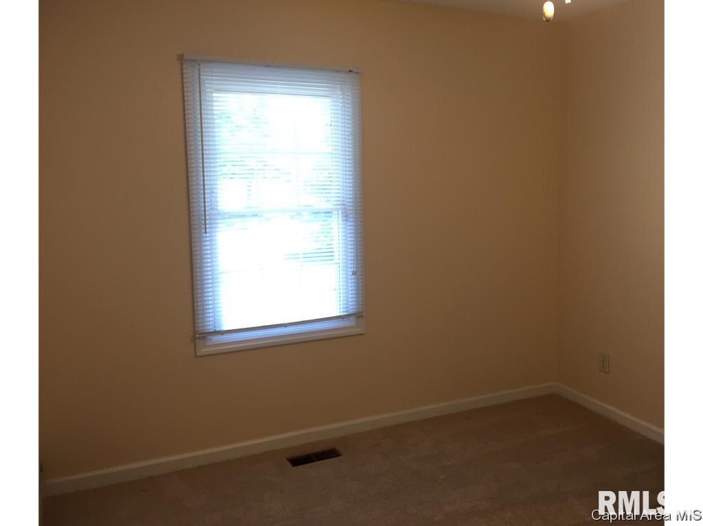 2205 West Rd Drive Springfield, IL 62711 - Photo 27 of 36