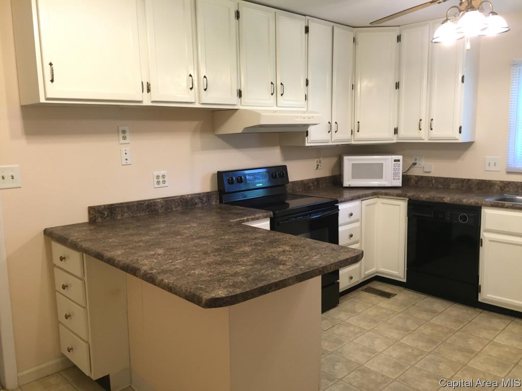 2205 West Rd Drive Springfield, IL 62711 - Photo 6 of 36