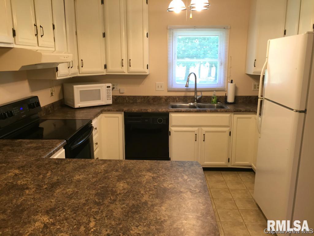 2205 West Rd Drive Springfield, IL 62711 - Photo 8 of 36