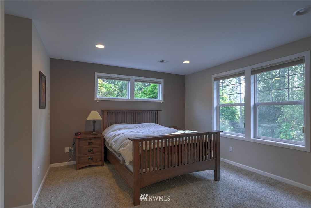 4110 Meridian Road Northeast Lacey, WA 98516 - Photo 12 of 25 Gallery Image 12