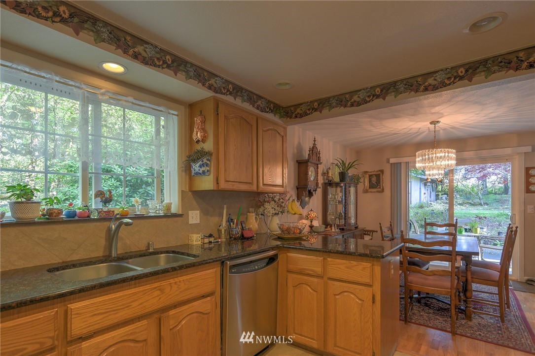 4110 Meridian Road Northeast Lacey, WA 98516 - Photo 5 of 25 Gallery Image 5