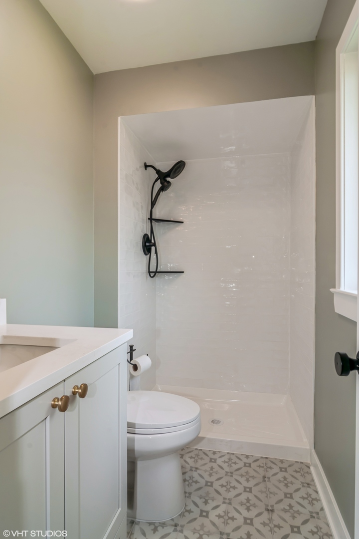 402 Surrey Road Bartlett, IL 60103 - Photo 9 of 15 Gallery Image 9