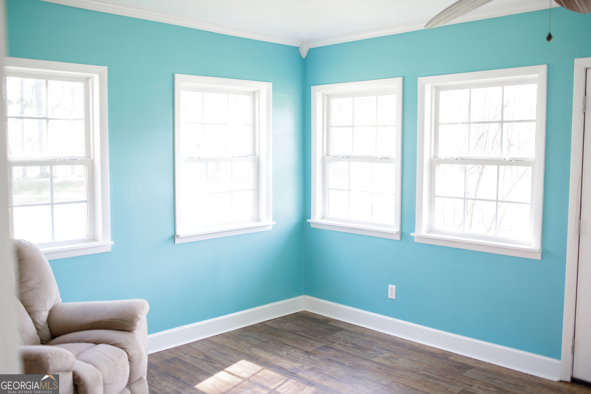 2110 Ware Street Blackshear, GA 31516 - Photo 33 of 57 a room with furniture and windows
