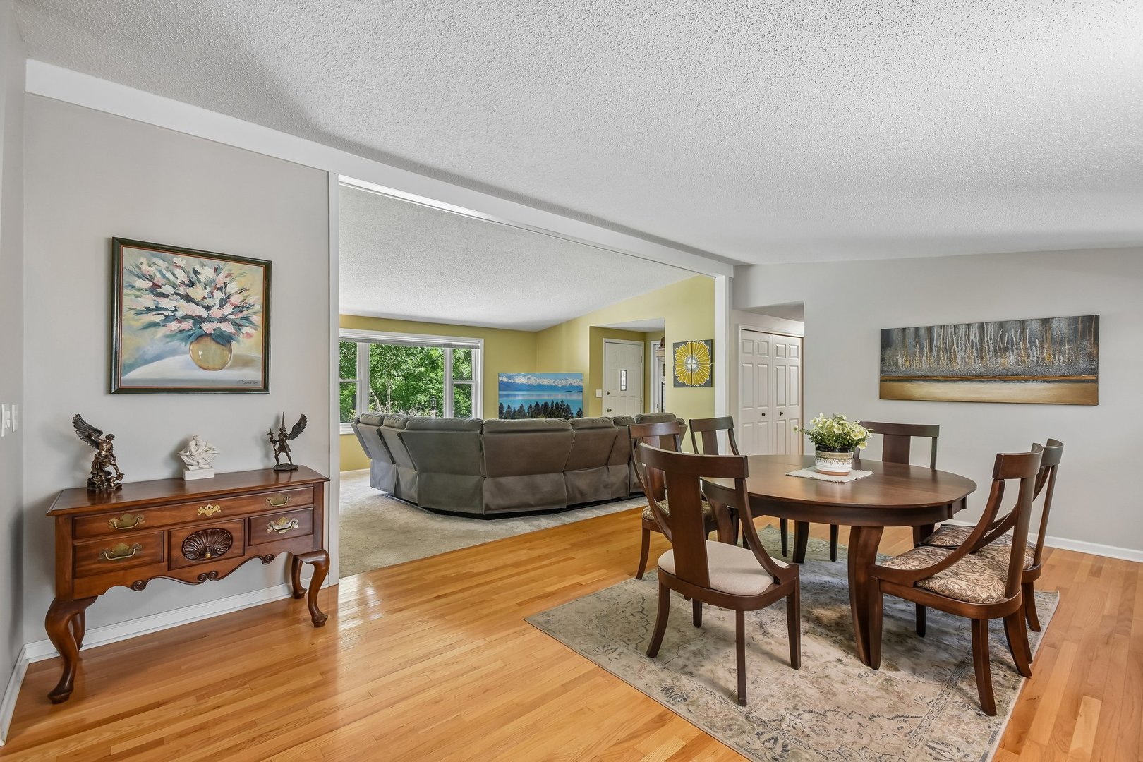 6511 Sands Road Crystal Lake, IL 60014 - Photo 8 of 36