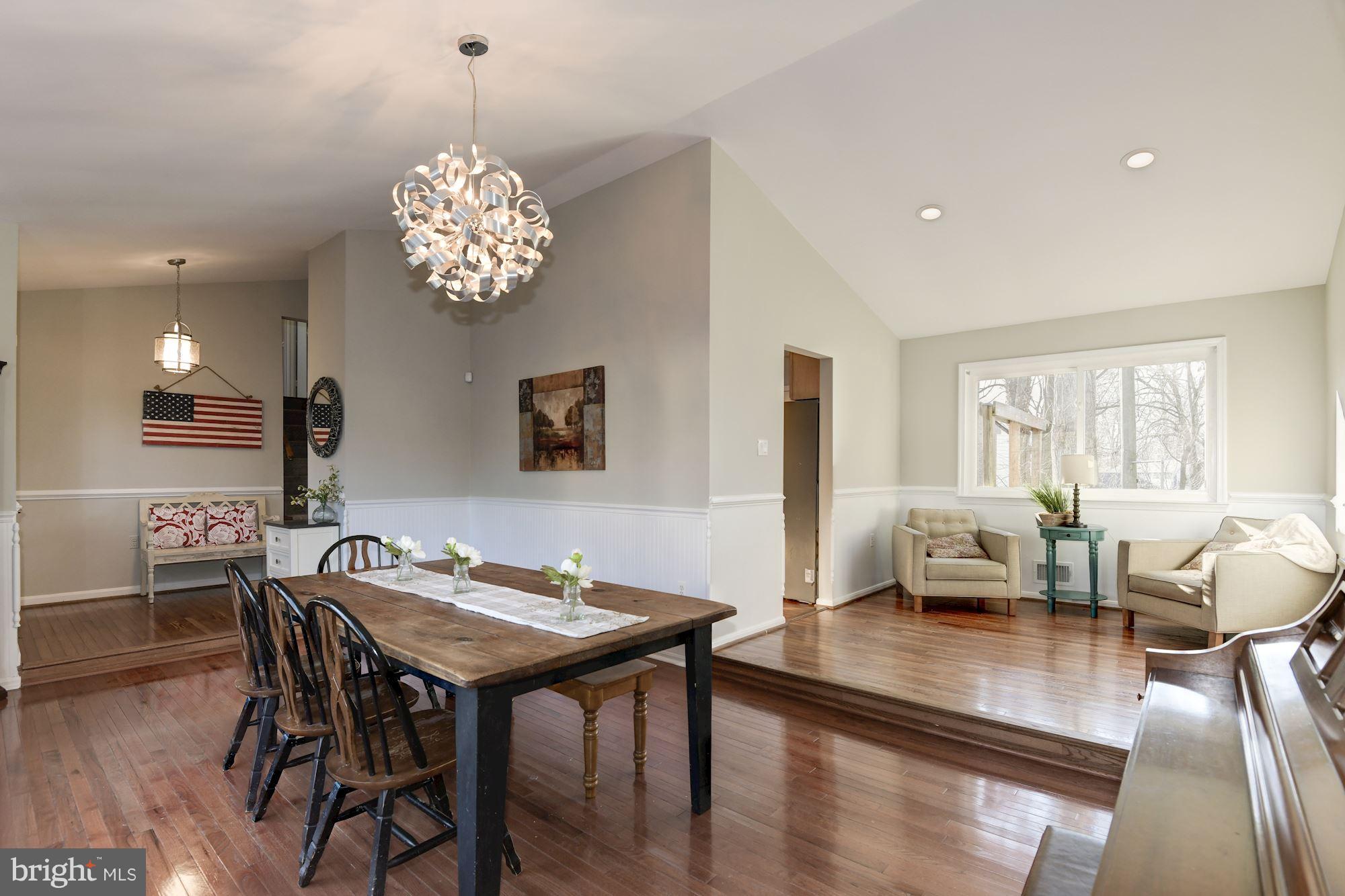 9075 Brook Ford Road Burke, VA 22015 - Photo 8 of 30 Dining Room