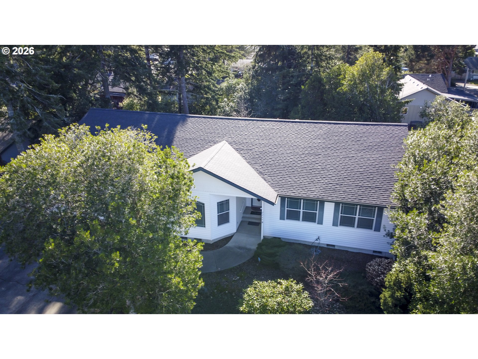 2284 21st Street Florence, OR 97439 - Photo 6 of 45