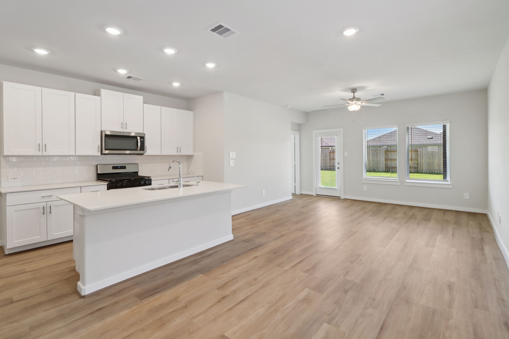 31016 Rivage Bch Drive Huffman, TX 77336 - Photo 9 of 25