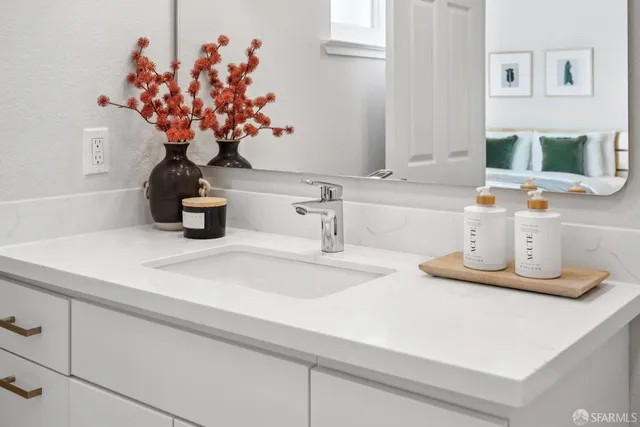 $999,000 | 847 Arguello Boulevard, Unit 5, San Francisco, CA 94118