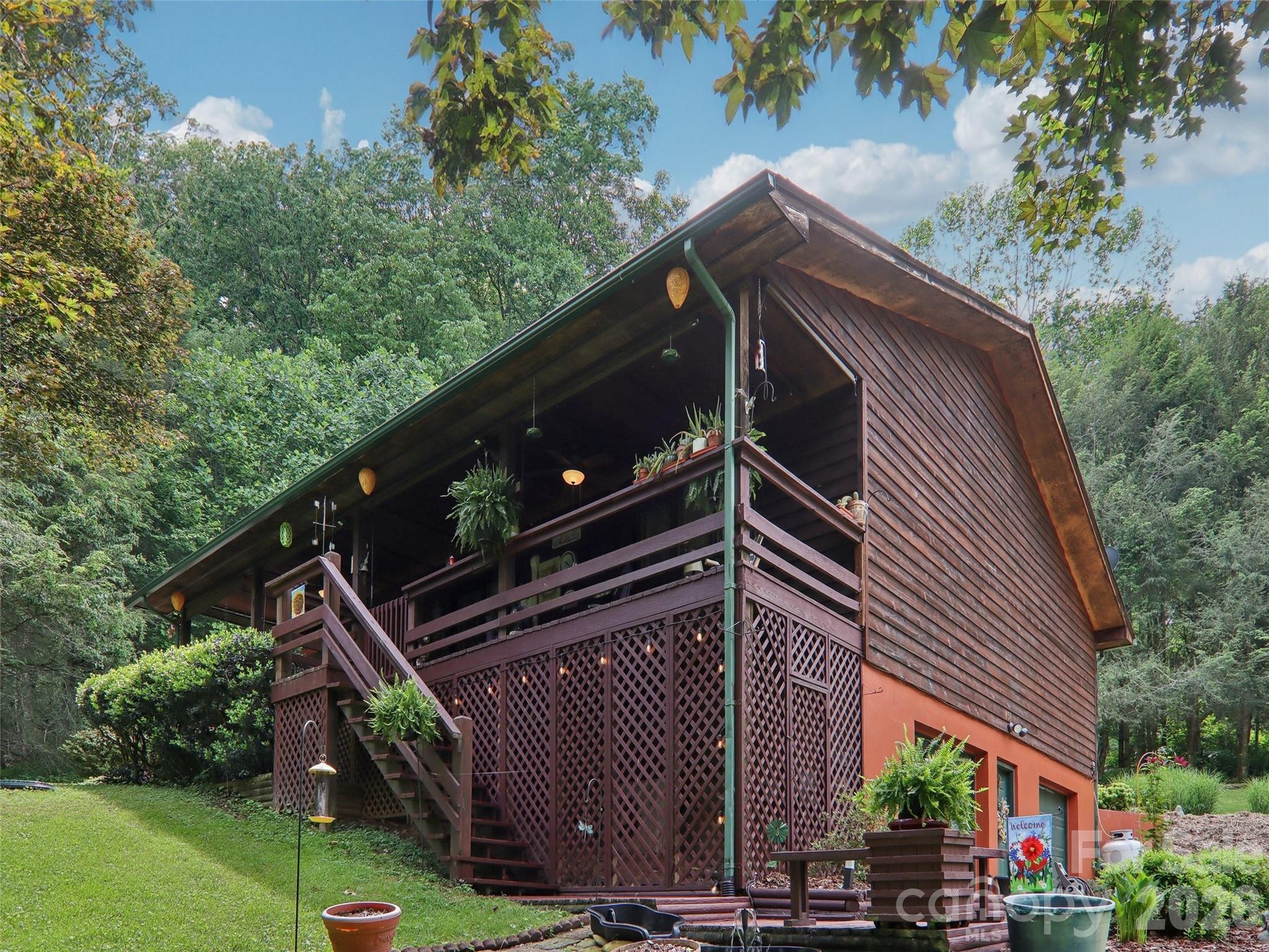 457 Shady Ridge Road Waynesville, NC 28785 - Photo 7 of 48