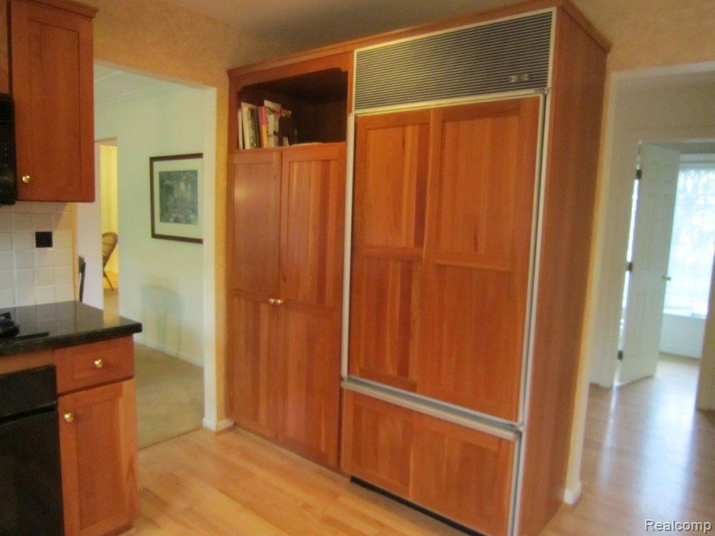 290 Ridgewood Road Rochester, MI 48306 - Photo 10 of 24 Subzero