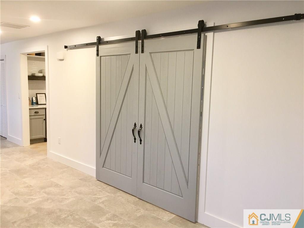 6 Quentin Road Kendall Park, NJ 08824 - Photo 12 of 12 Gallery Image 12
