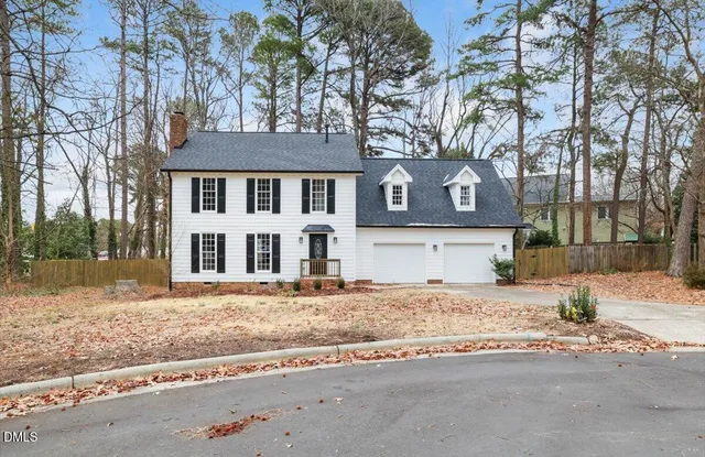 $599,000 | 1609 Falls Court, Raleigh, NC 27615