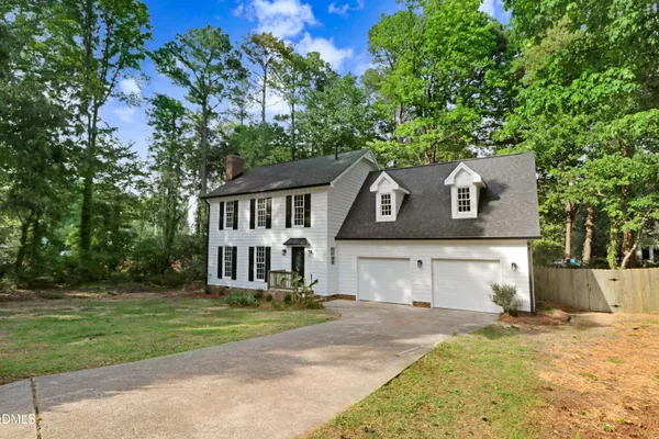 $589,000 | 1609 Falls Court, Raleigh, NC 27615