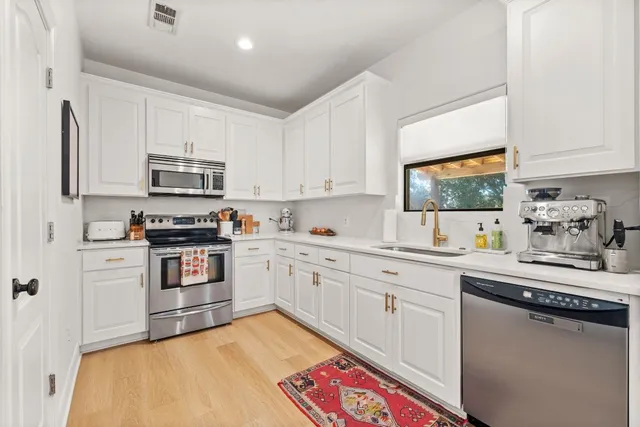 $2,900 | 1030 Daviot Drive, Spicewood, TX 78669