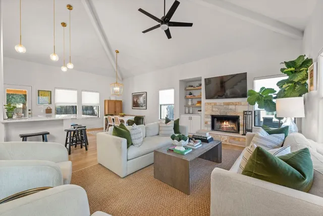 $2,900 | 1030 Daviot Drive, Spicewood, TX 78669