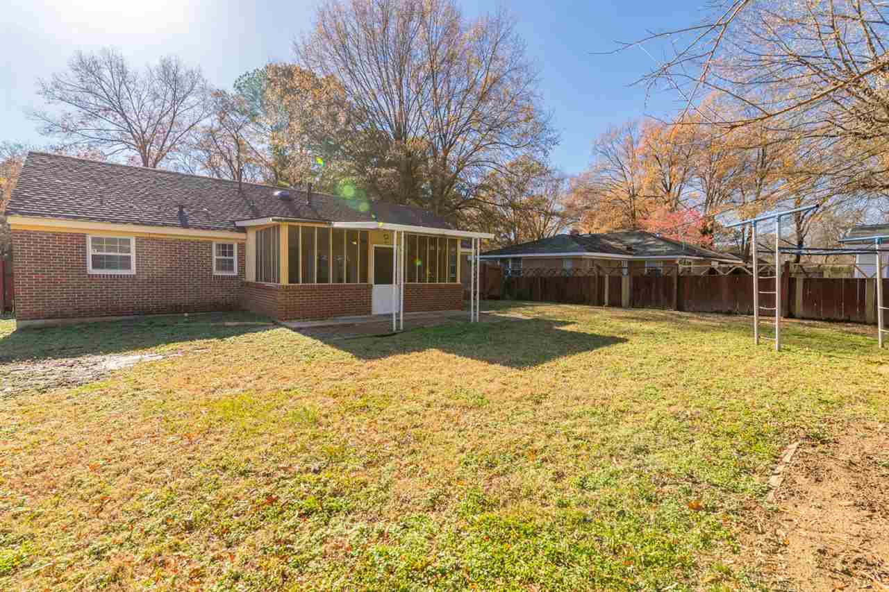 5350 Mesquite Road Memphis, TN 38120 - Photo 24 of 24 front view of a house with a yard