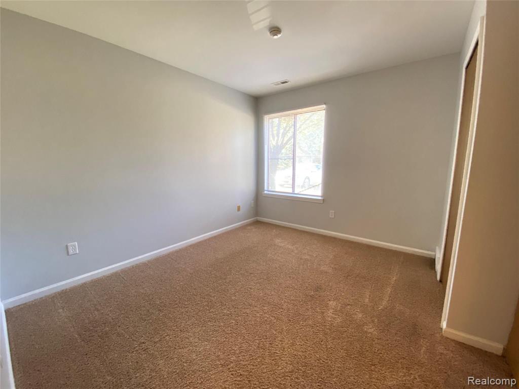 42521 Lilley Point Canton, MI 48187 - Photo 15 of 18
