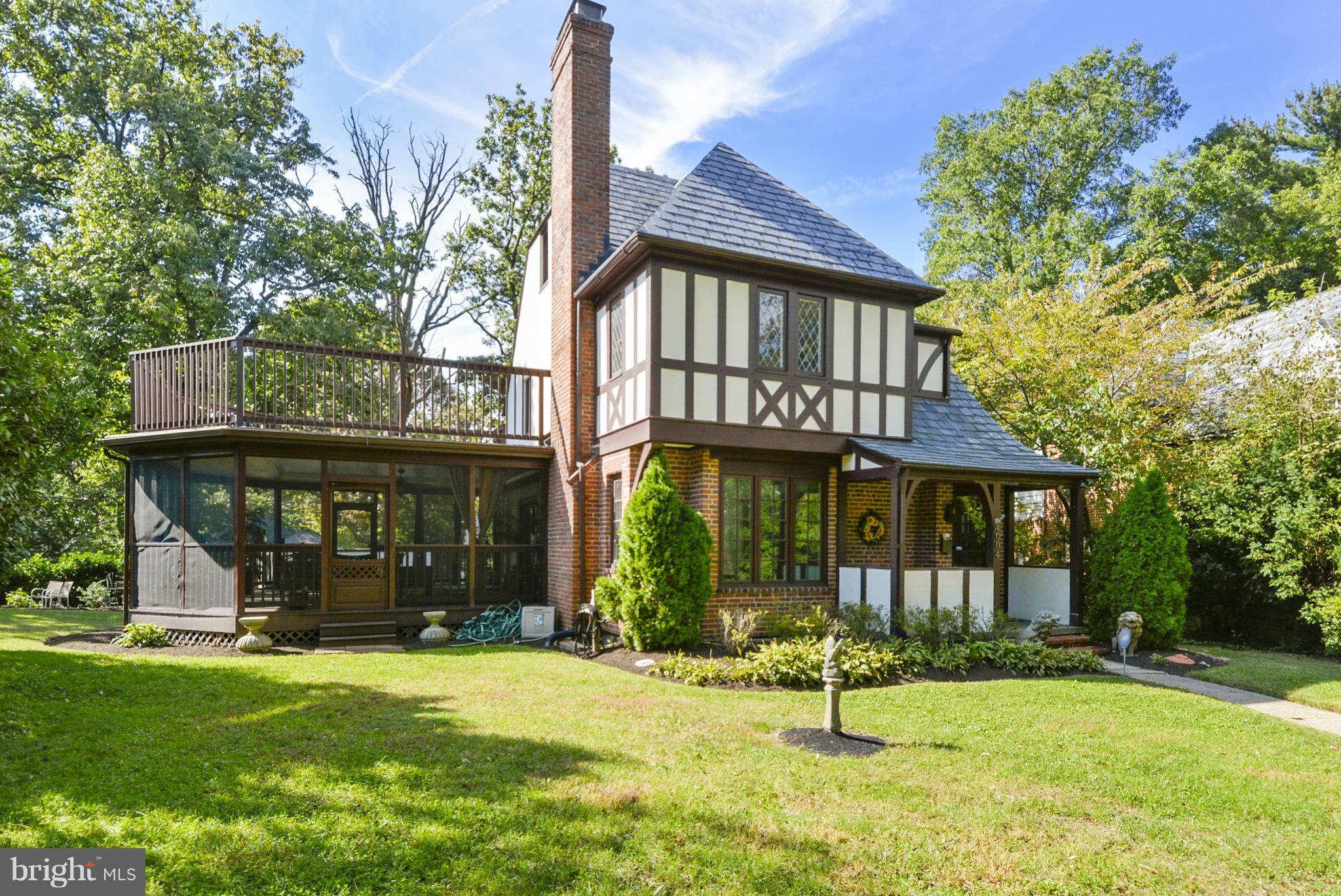 4004 Roundtop Road Baltimore, MD 21218 - Photo 1 of 29 Exterior (Front)