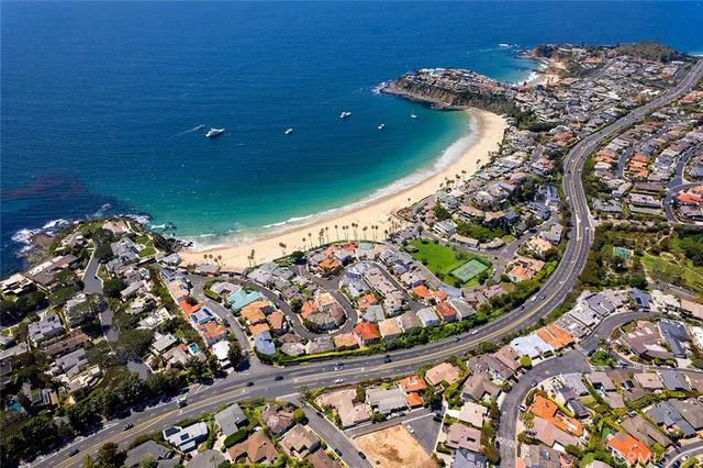 $25,000 | 209 Emerald Bay, Laguna Beach, CA 92651