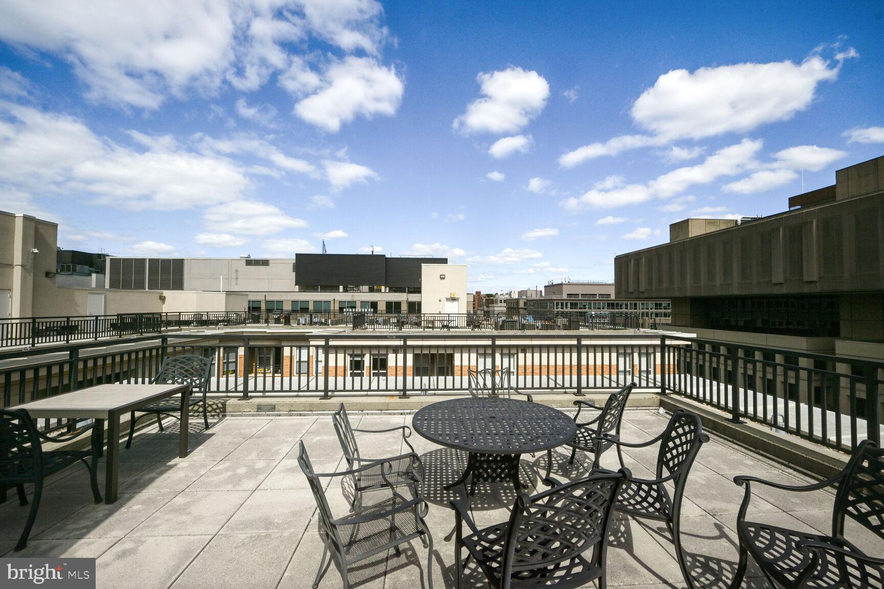 915 E Street Northwest, Unit 903 Washington, DC 20004 - Photo 20 of 23 Roof Deck w/Gas Grills