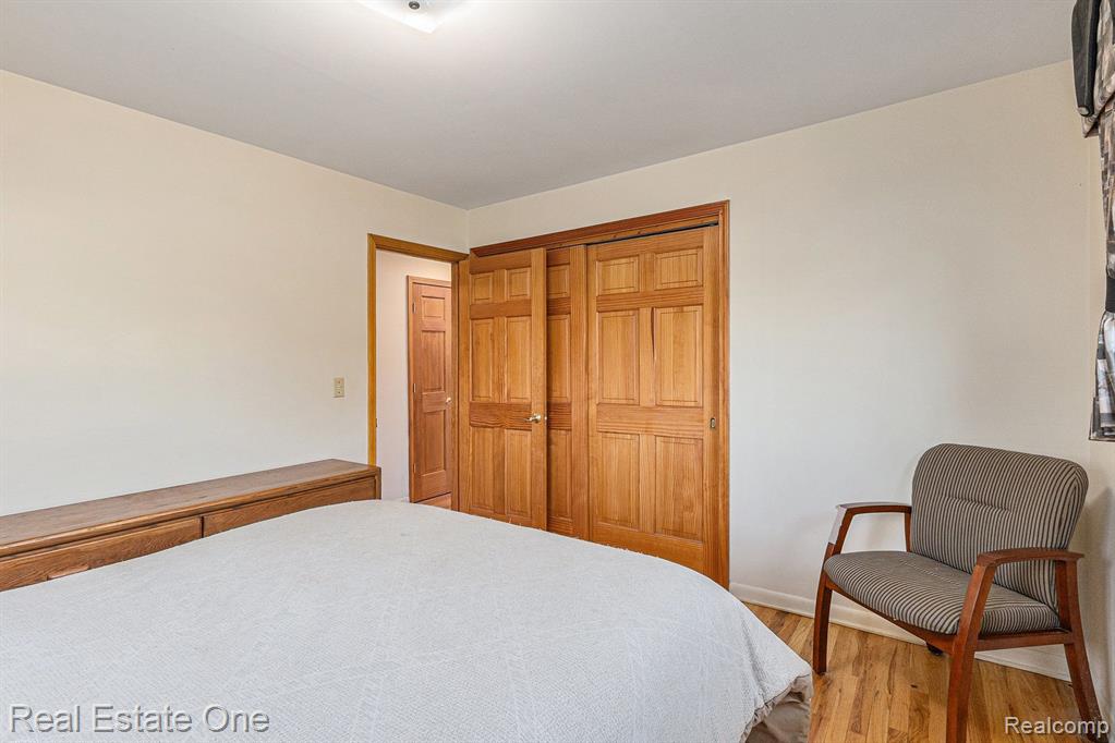 1726 Pedersen Road Walled Lake, MI 48390 - Photo 17 of 28 Gallery Image 17