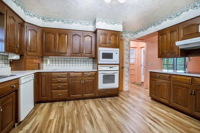 $469,900 | 4779 Fishing Pole Lane, Vicksburg, MI 49097