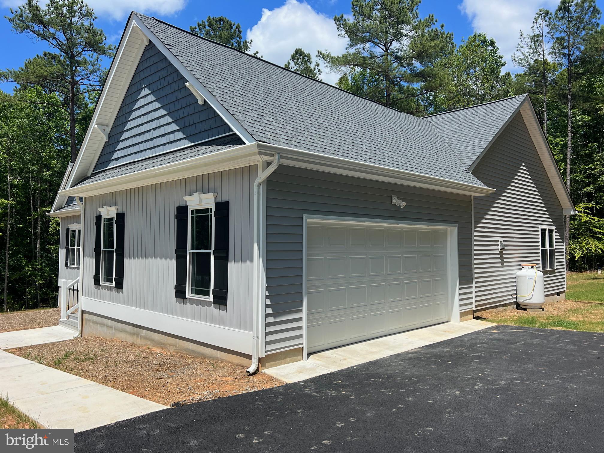 254 Rainbow Ridge Bumpass, VA 23024 - Photo 2 of 41