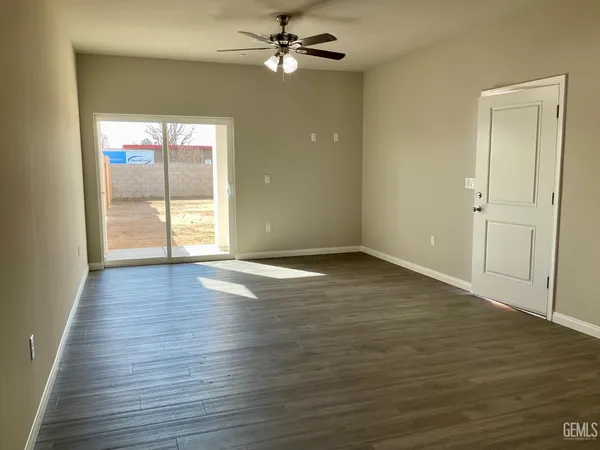 $574,900 | Undisclosed Address, Bakersfield, CA 93307