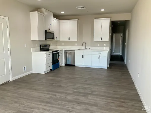 $574,900 | Undisclosed Address, Bakersfield, CA 93307