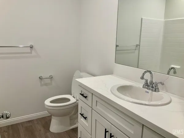 $574,900 | Undisclosed Address, Bakersfield, CA 93307