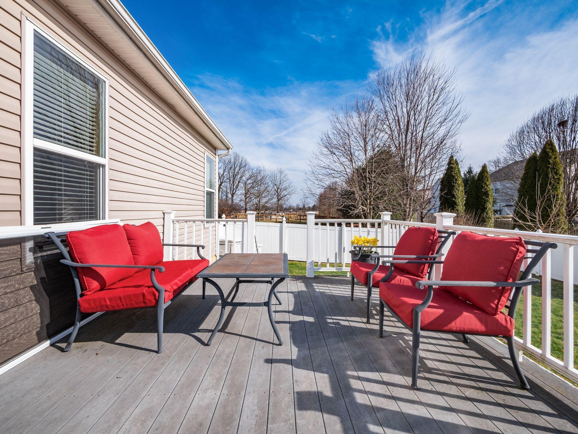 172 Stockard Loop Delaware, OH 43015 - Photo 35 of 45 Deck
