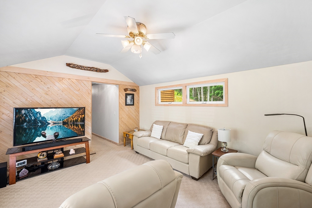 185 Randall Road Stow, MA 01775 - Photo 8 of 28