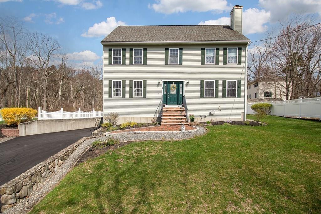 7 Dix Road North Reading, MA 01864 - Photo 3 of 34 Gallery Image 3